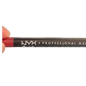 NYX Matte Pink Lip Liner Pencil Suede Matte Lip Liner in Life's A Beach SMLL02